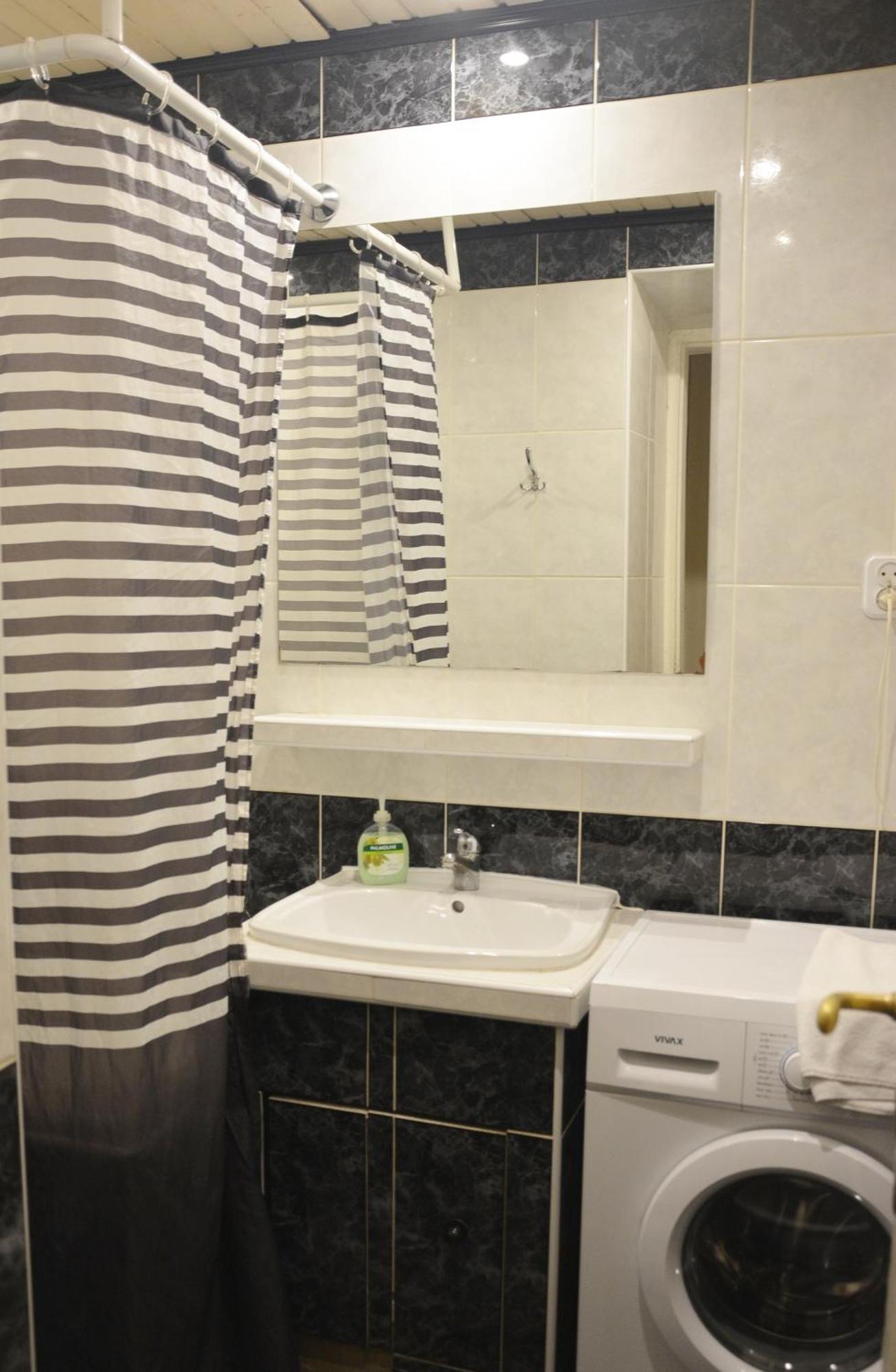 Florian 6 Apartment